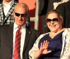 Ela não gostava de futebol, mas herdou um clube e o transformou em uma máquina de lucrar na Premier League