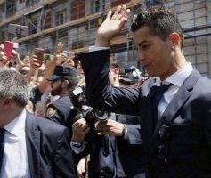 Cristiano Ronaldo quer voltar para a Inglaterra – já está passando da hora